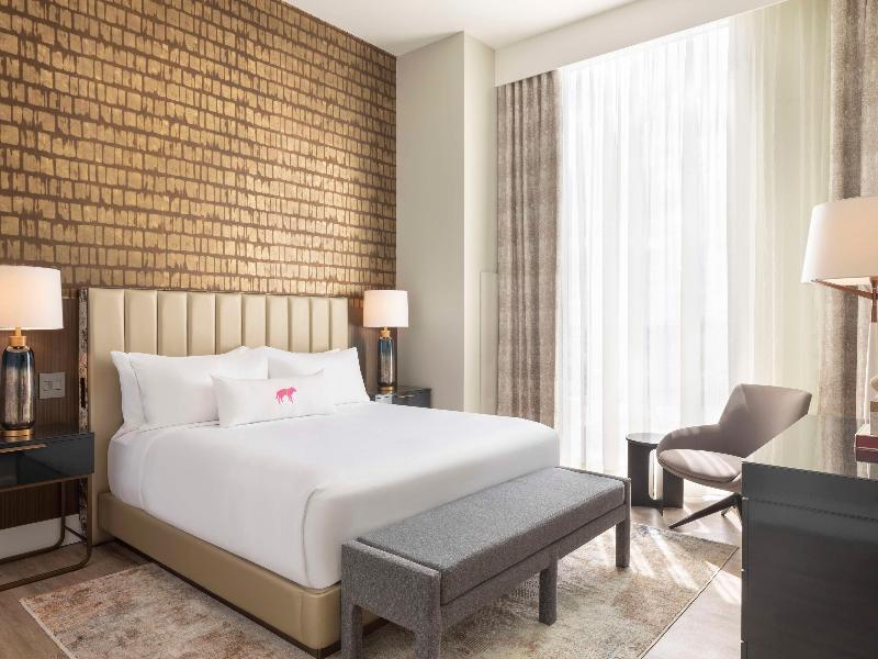 Caesars Republic Scottsdale, a Hilton Hotel image