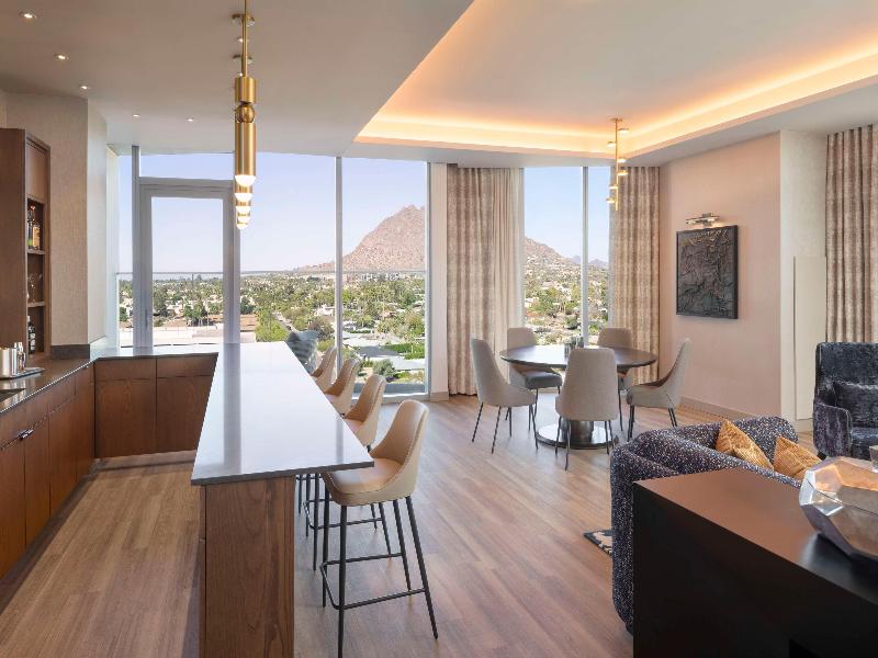 Caesars Republic Scottsdale, a Hilton Hotel image