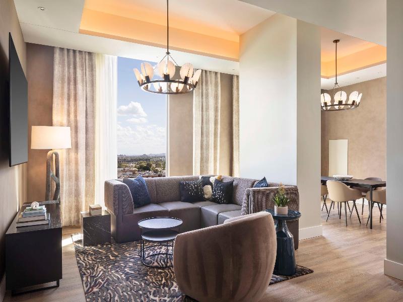 Caesars Republic Scottsdale, a Hilton Hotel image