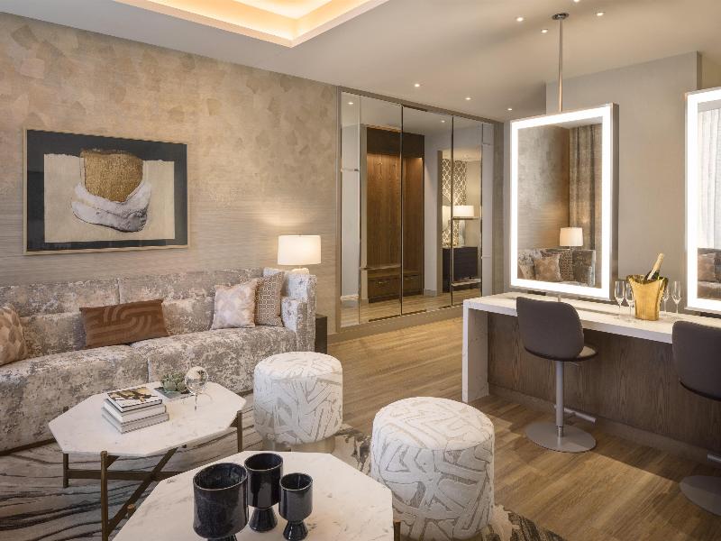 Caesars Republic Scottsdale, a Hilton Hotel image