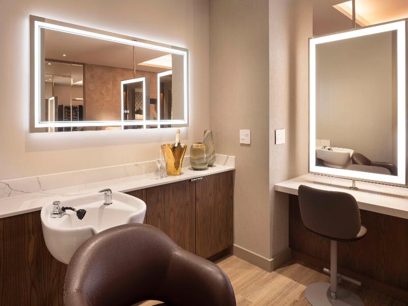 Caesars Republic Scottsdale, a Hilton Hotel image