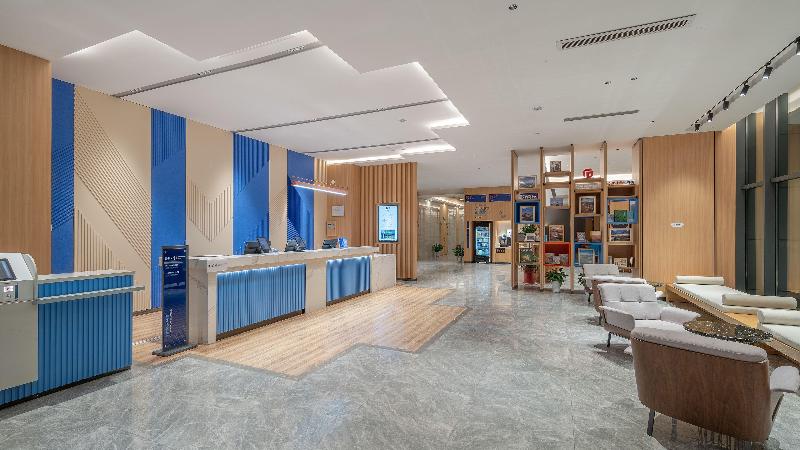 Holiday Inn Express Huangshi Cihu Lake image