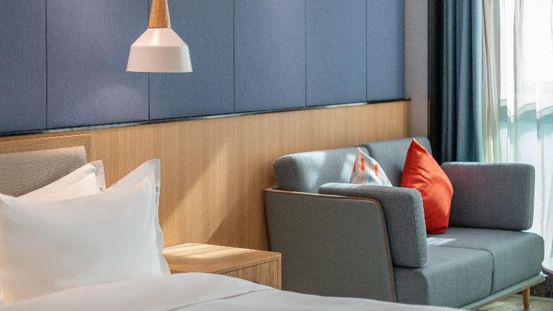 Holiday Inn Express Huangshi Cihu Lake image