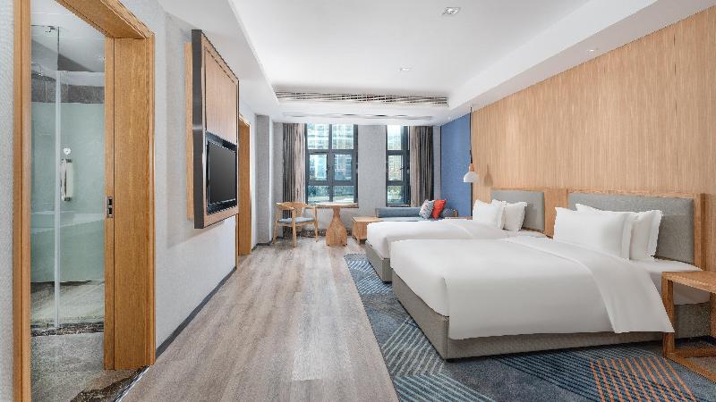 Holiday Inn Express Huangshi Cihu Lake image