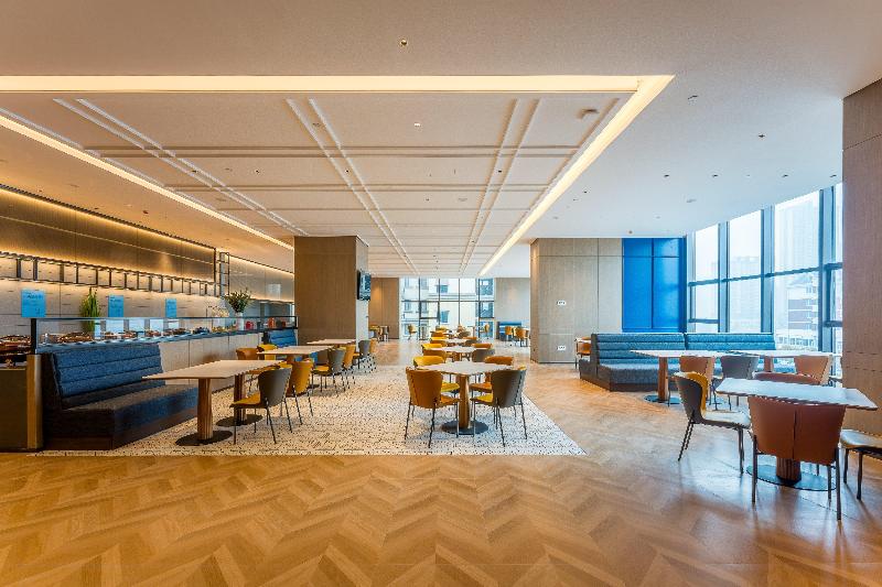 Holiday Inn Express Heze City Center image
