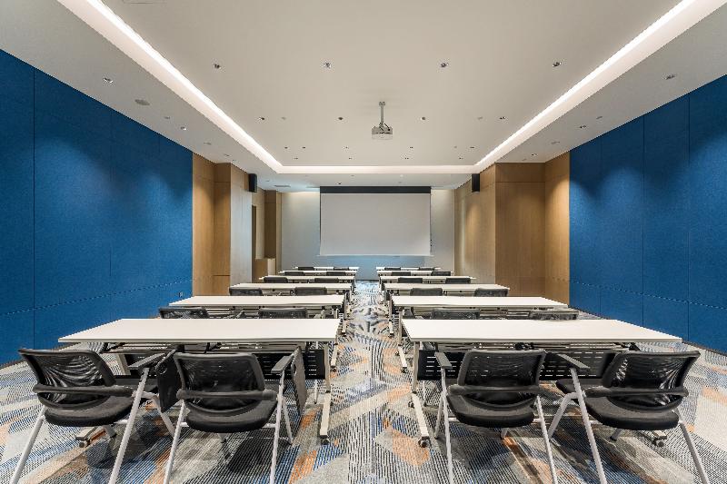 Holiday Inn Express Heze City Center image