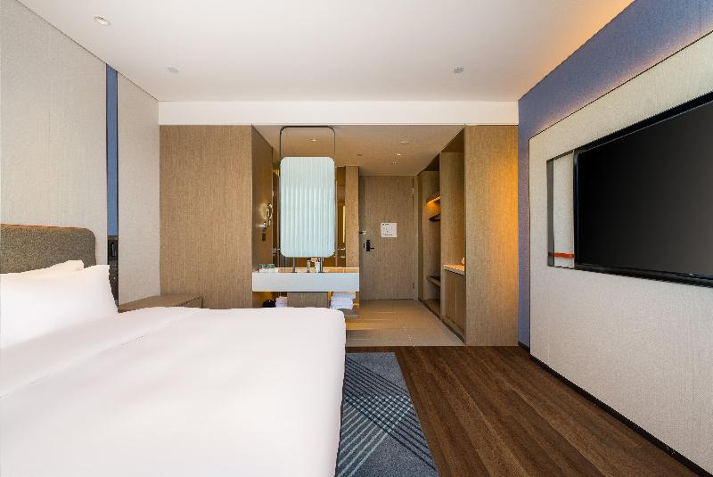Holiday Inn Express Heze City Center image