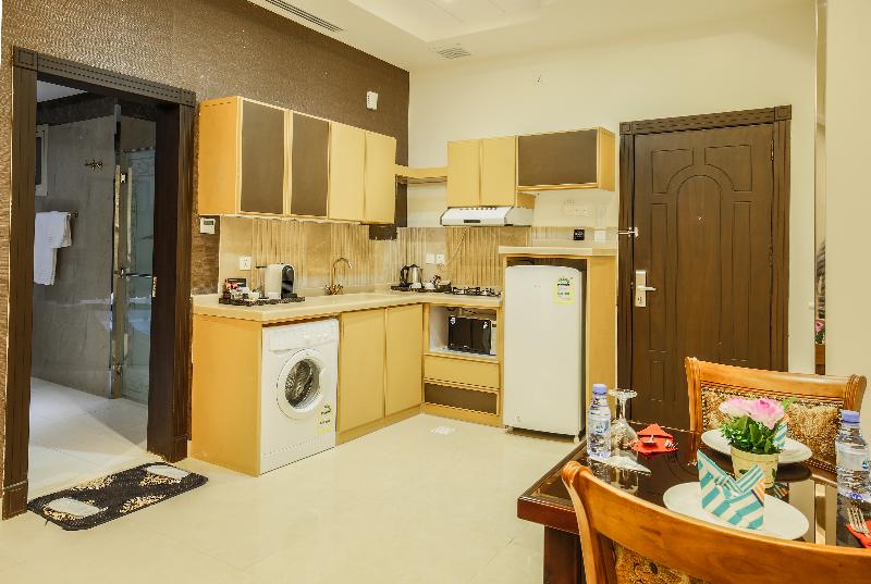 Rest Night Hotel Apartment- Alhamra image