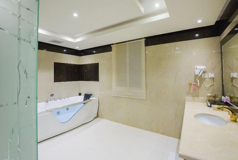 Rest Night Hotel Apartment- Alhamra image