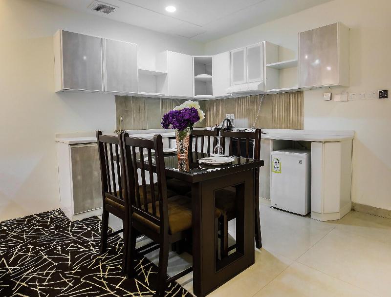 Rest Night Hotel Apartment- Alhamra image