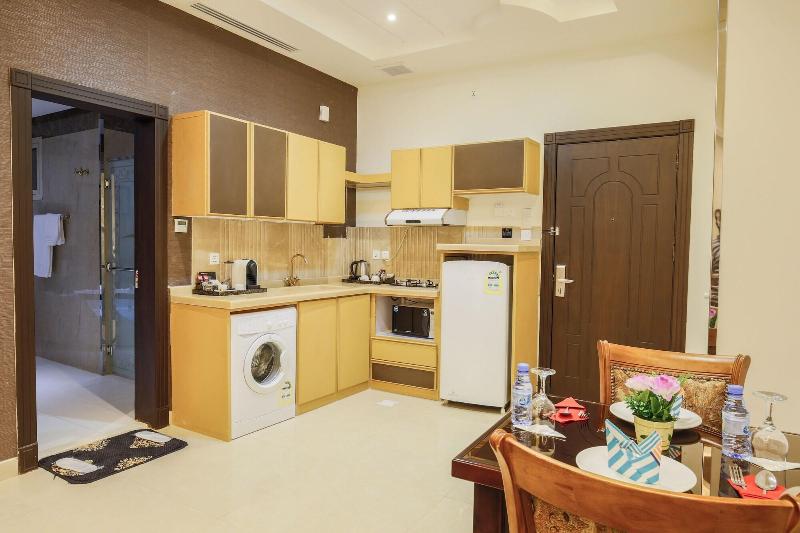 Rest Night Hotel Apartment- Alhamra image