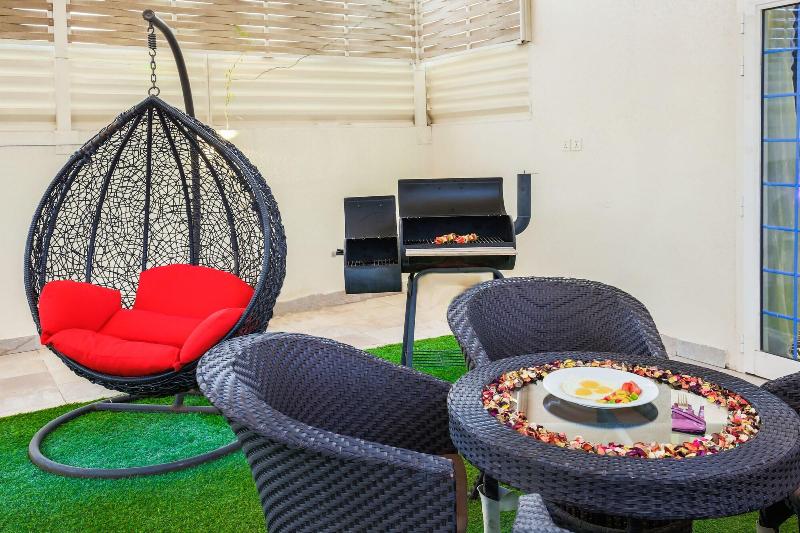 Rest Night Hotel Apartment- Alhamra image