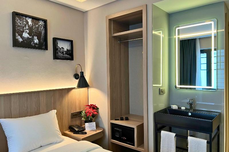 Woxx Hotel image