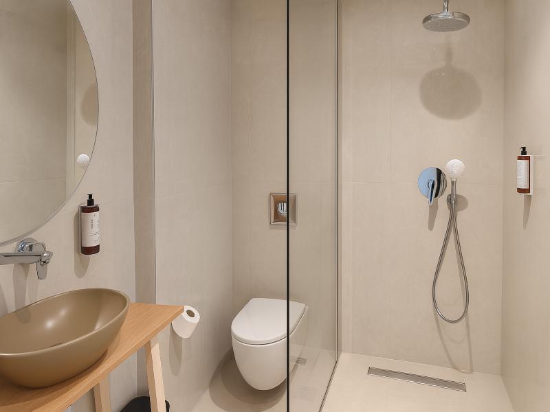 Nobilis Hotel image