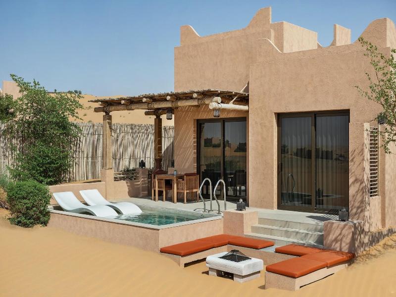 Bab Al Nojoum Bateen Liwa