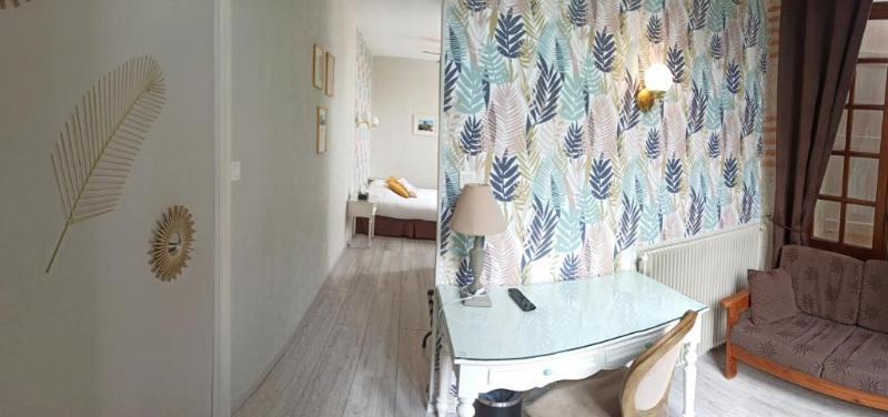 Logis Hotel Le Prince Noir image