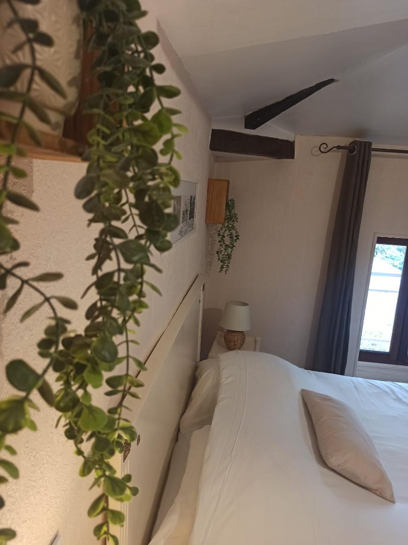 Logis Hotel Le Prince Noir image