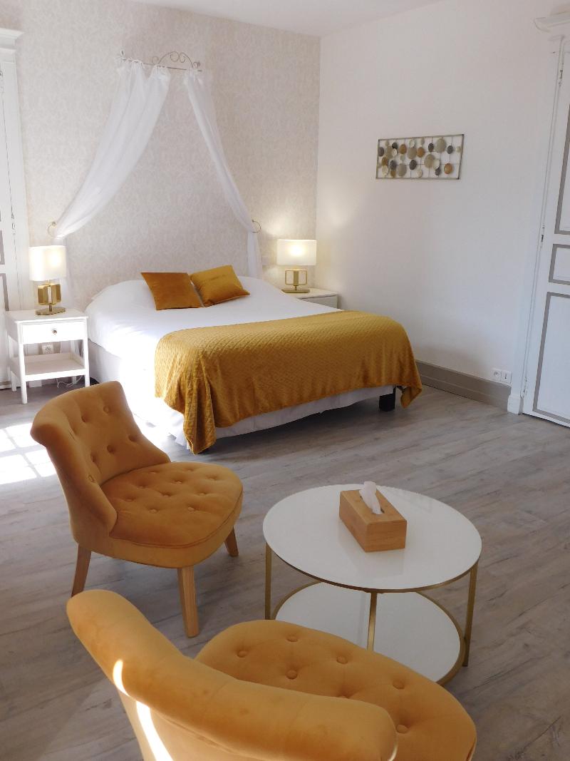Logis Hotel Le Prince Noir image