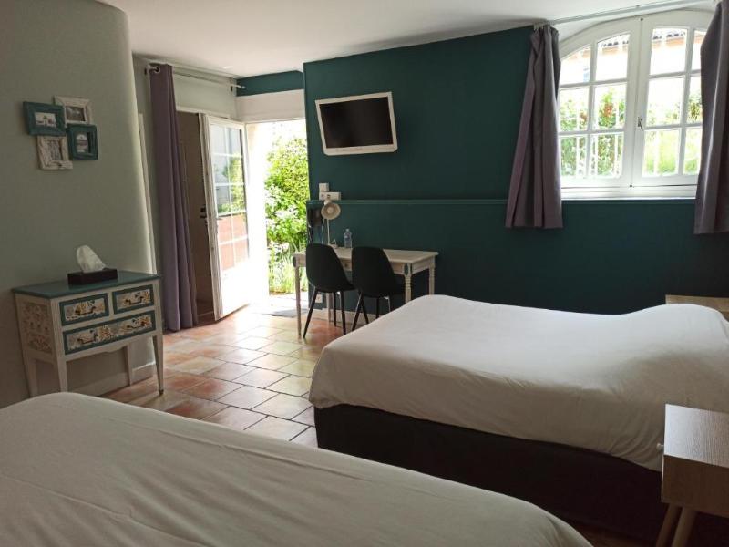 Logis Hotel Le Prince Noir image