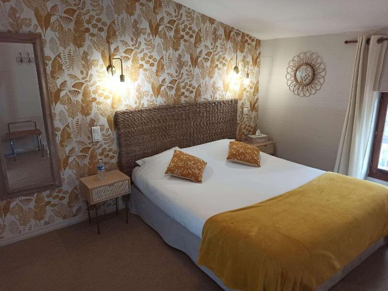 Logis Hotel Le Prince Noir image