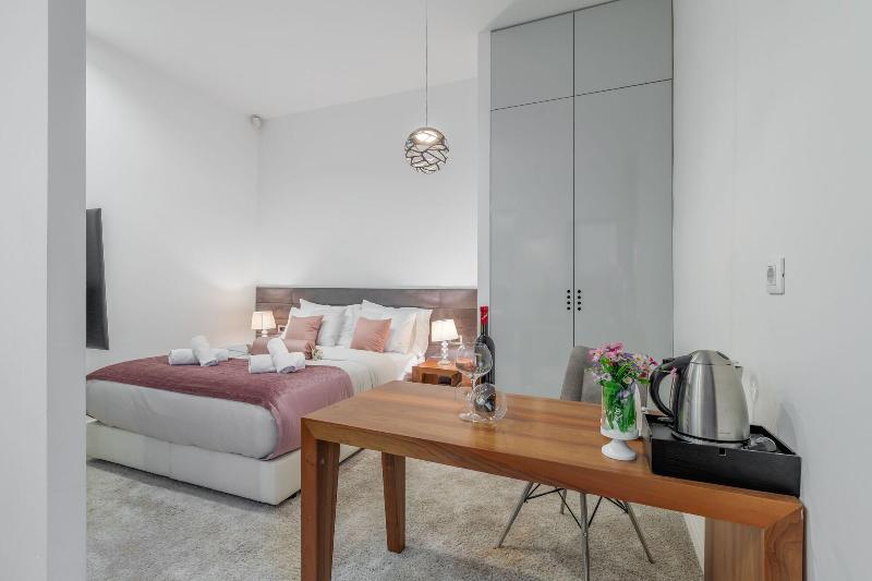 Starlight Luxury Suites image