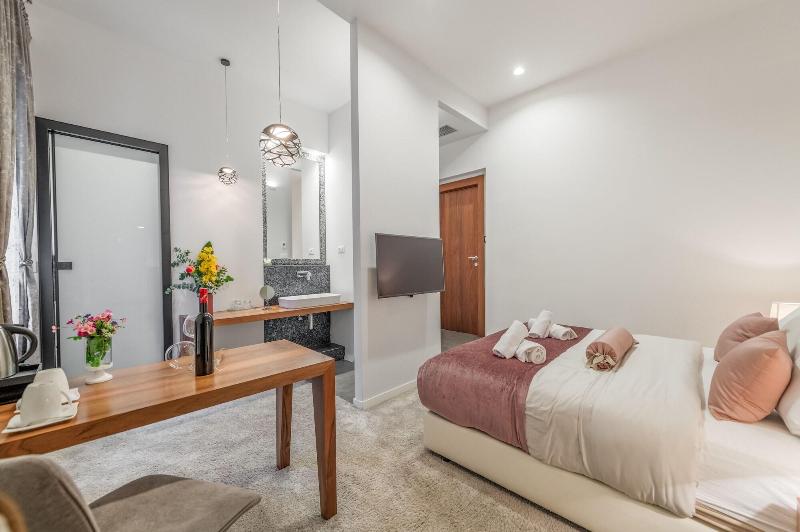 Starlight Luxury Suites image