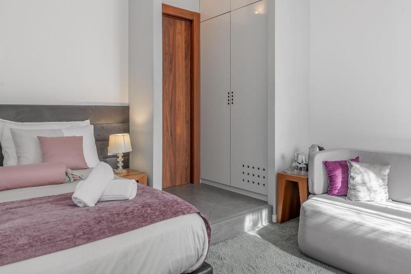 Starlight Luxury Suites image