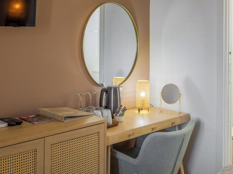 Inmotion Luxury Rooms image