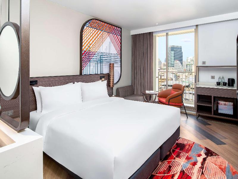 Mercure Bangkok Surawong image