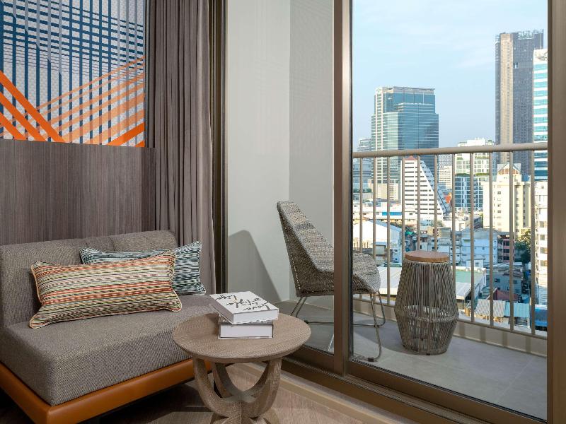 Mercure Bangkok Surawong image