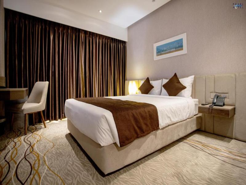 Pearl Hotel image