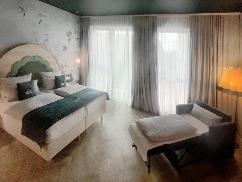 Holiday Inn - the niu, Flower Konstanz image