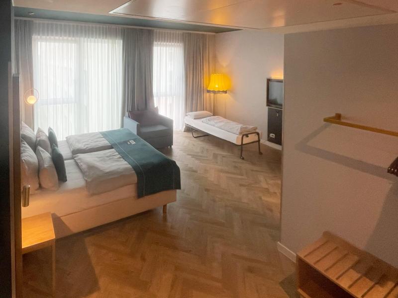 Holiday Inn - the niu, Flower Konstanz image