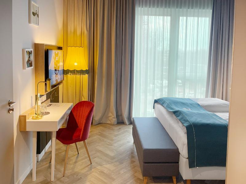 Holiday Inn - The Niu, Flower Konstanz image