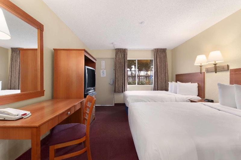 Hotel Days Inn by Wyndham Las Vegas At Wild Wild West