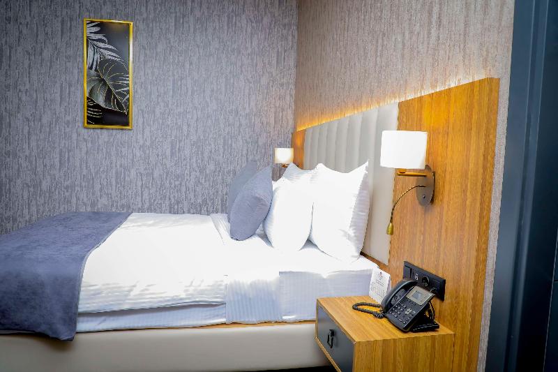 Best Western Premier DJ Hotel image