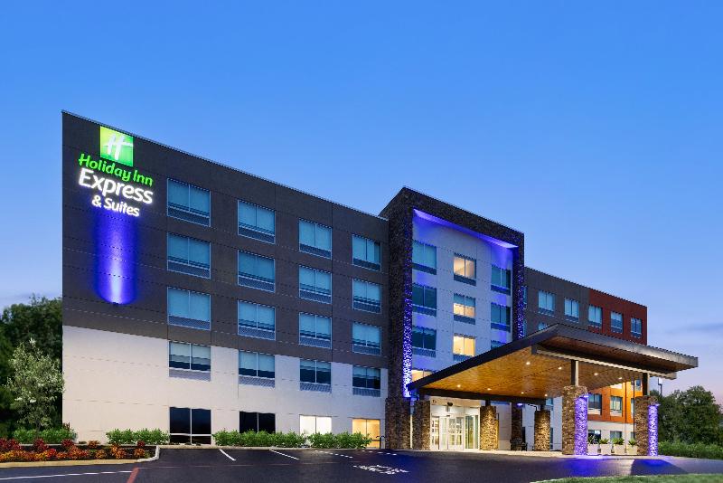 Holiday Inn Express And Suites Waynesboro East