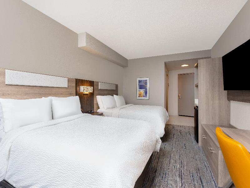 Holiday Inn Express & Suites Ormond Beach North Da image