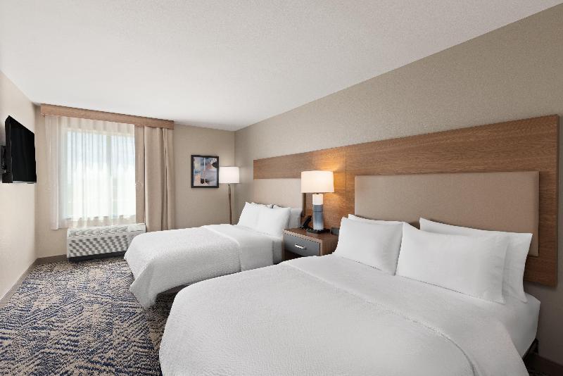 Candlewood Suites Mcpherson image
