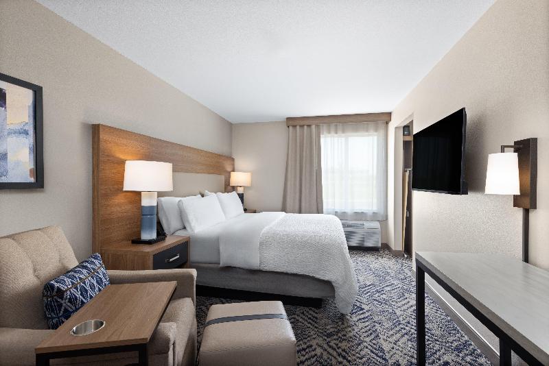 Candlewood Suites Mcpherson image