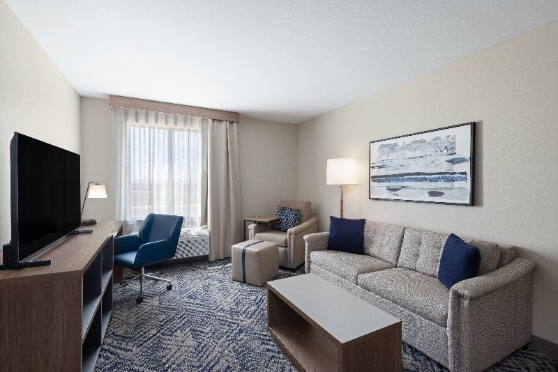 Candlewood Suites Mcpherson image