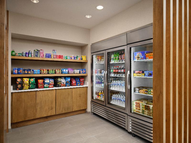 Holiday Inn Express and Suites Lima