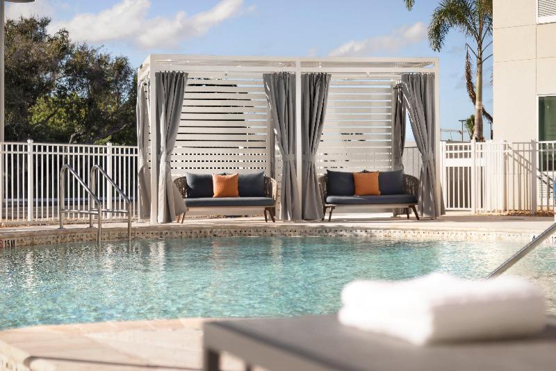 Holiday Inn Express Cape Canaveral image