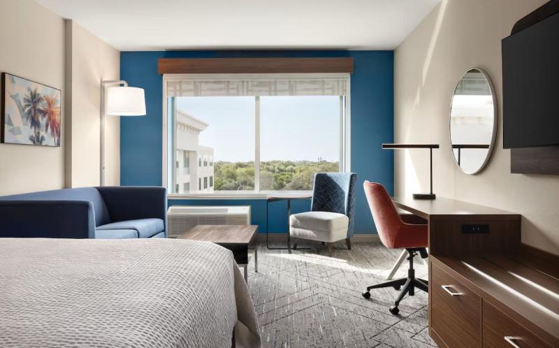 Holiday Inn Express Cape Canaveral image