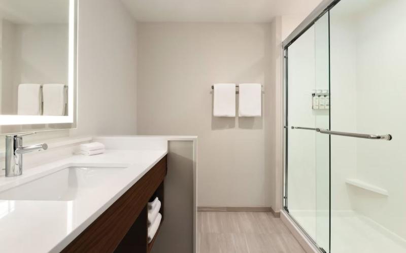 Holiday Inn Express Cape Canaveral image
