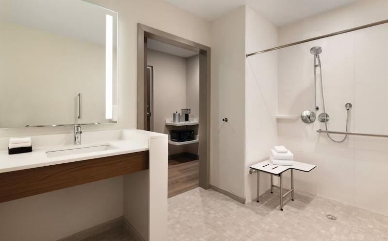Holiday Inn Express Cape Canaveral image