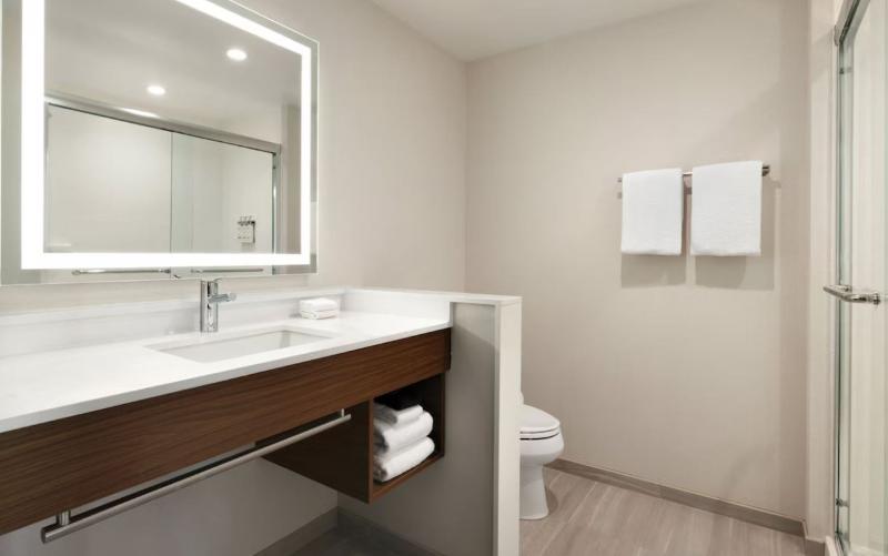 Holiday Inn Express Cape Canaveral image