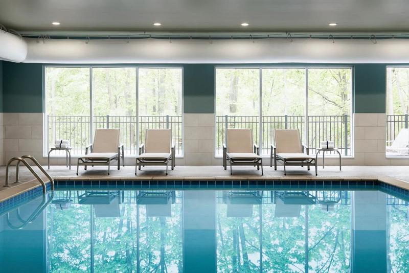 Holiday Inn Express Suites Little Rock North She PIS