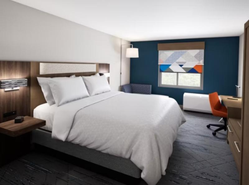 Holiday Inn Express and Suites Columbus New Albany image