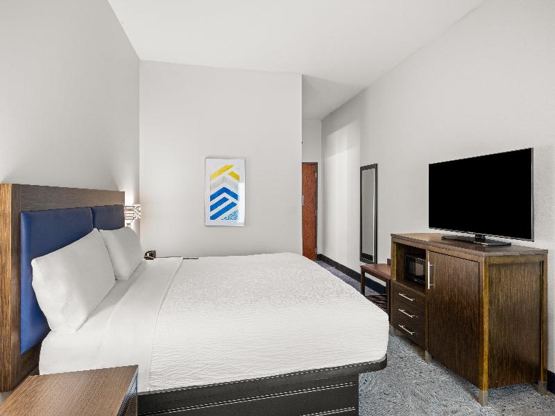 Holiday Inn Express Asheville Woodfin image